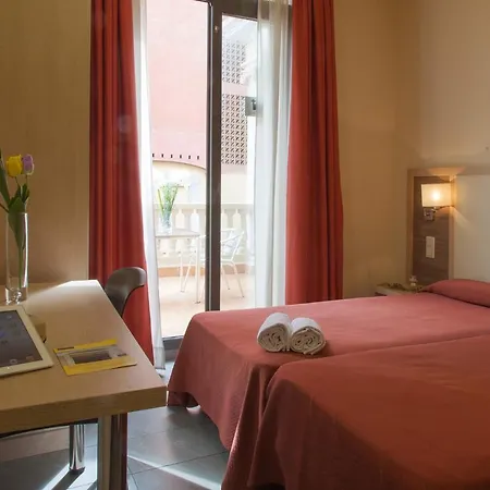 Residencia Erasmus Gracia Apartment