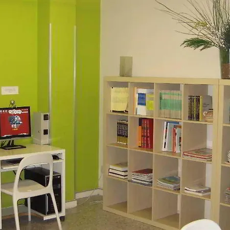 Residencia Erasmus Gracia * برشلونة