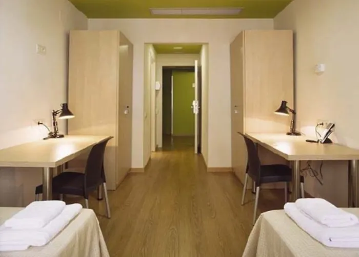 Residencia Erasmus Gracia Apartman *